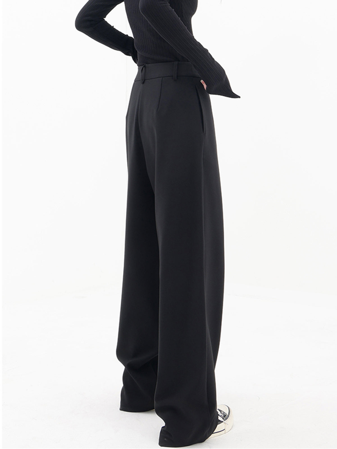 Women’s Asymmetrical Baggy Pants | High-Waist Design | Relaxed Fit