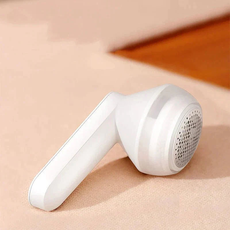 Rechargeable Fabric Lint Remover | Electric Clothes Shaver | Portable Fuzz & Pill Remover for Garments and Furniture