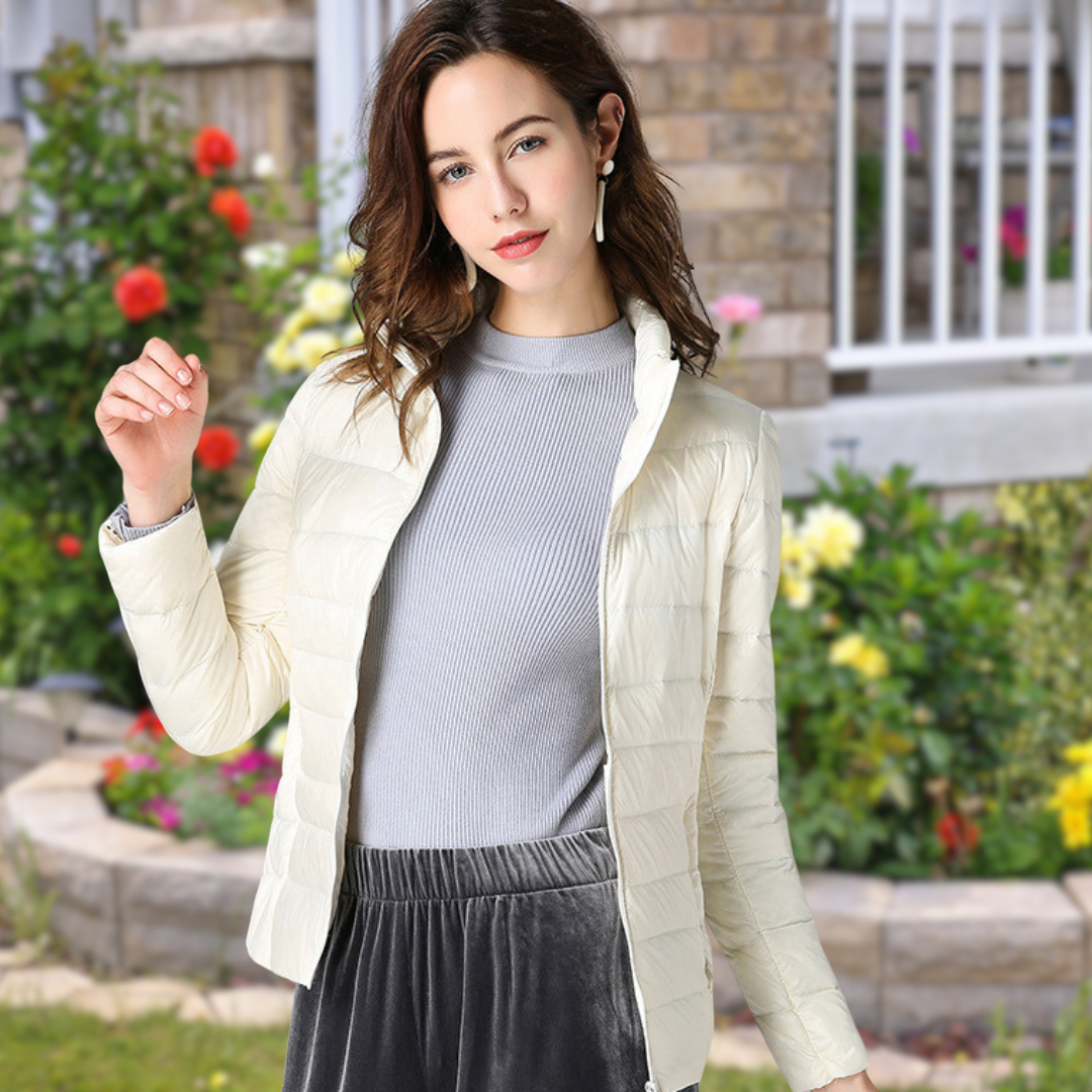 Selene Women's Waterproof Jacket | High-Quality Down Insulation 10