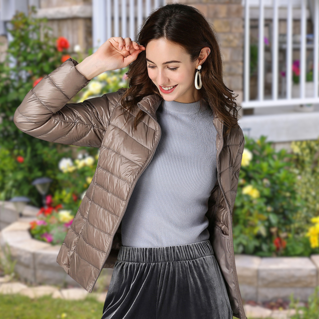 Selene Women's Waterproof Jacket | High-Quality Down Insulation 2