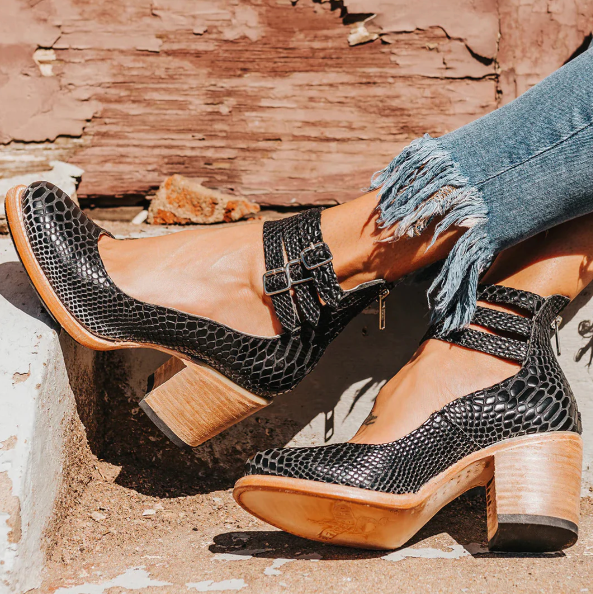 Women’s Vintage Leather Heels | Pointed Toe | Cushioned Insole